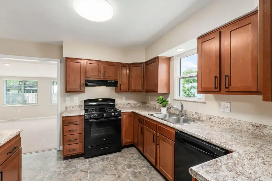 5152 Cavalier Drive, Hilliard, OH 43026 - #3