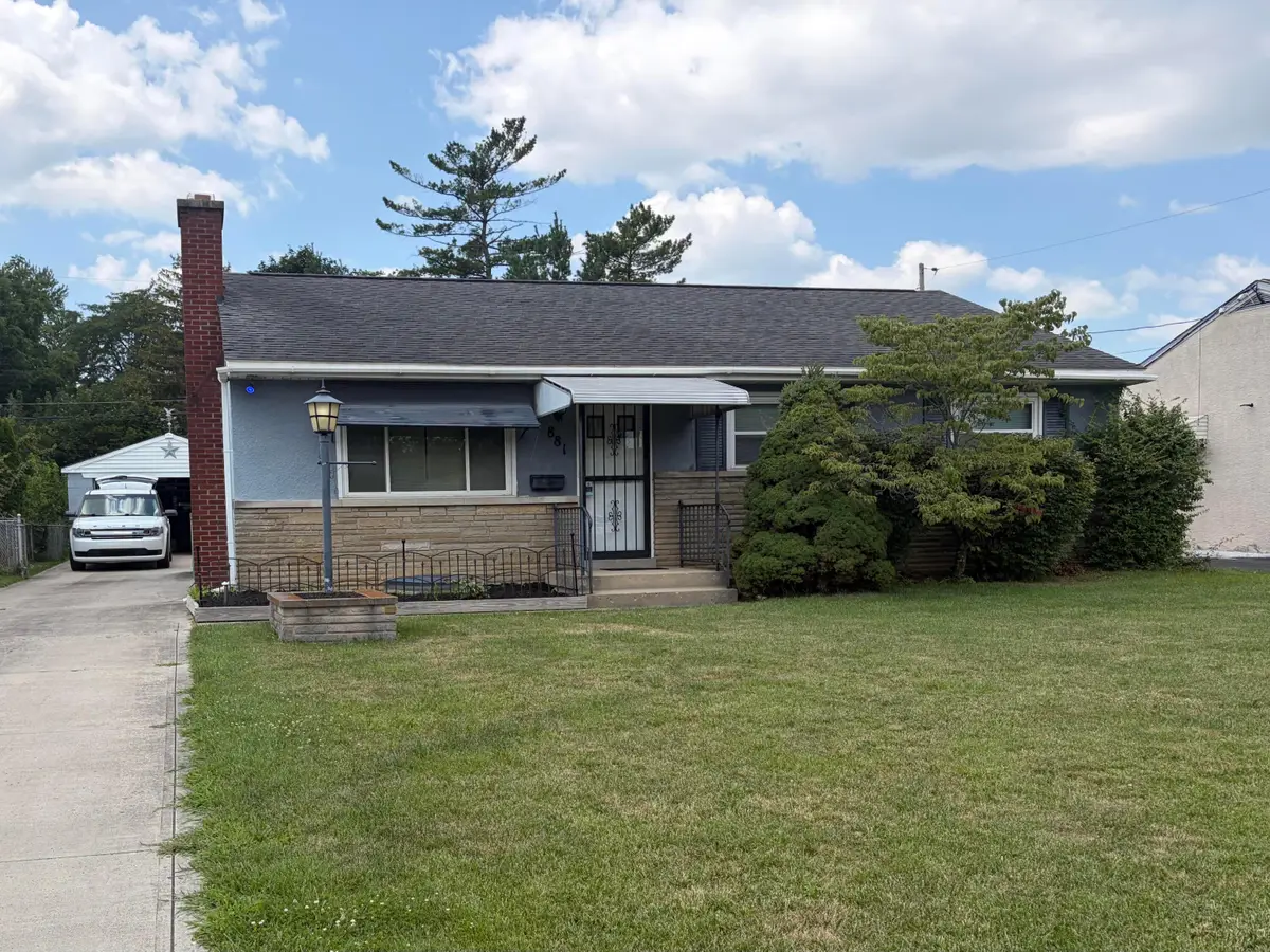 881 S Brinker Avenue, Columbus, OH 43204 - #1