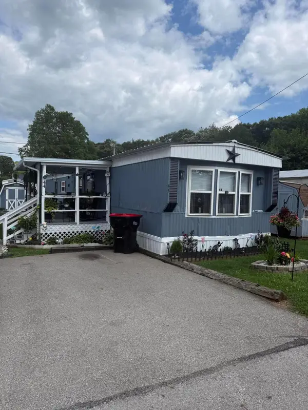 2288 High Street, Newark, OH 43055