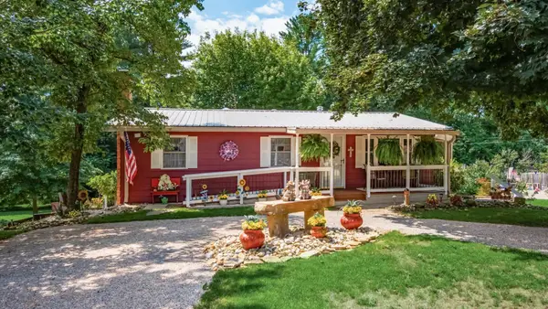 2015 Russell Drive, Zanesville, OH 43701