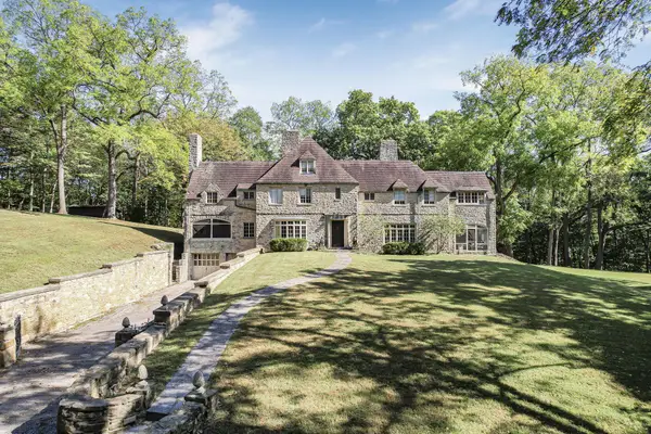701 Country Club Drive, Newark, OH 43055