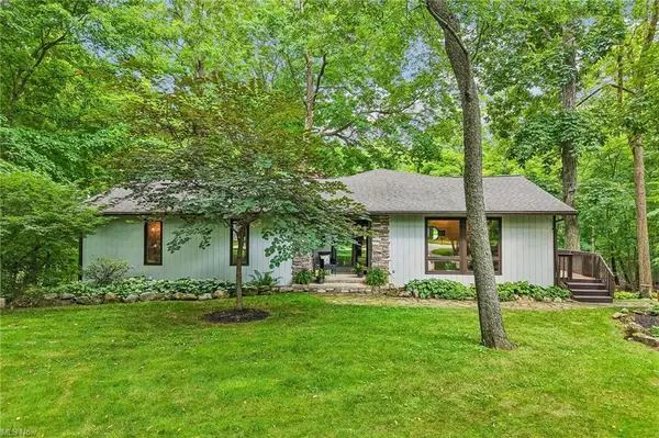 985 S Medina Line Road, Wadsworth, OH 44281