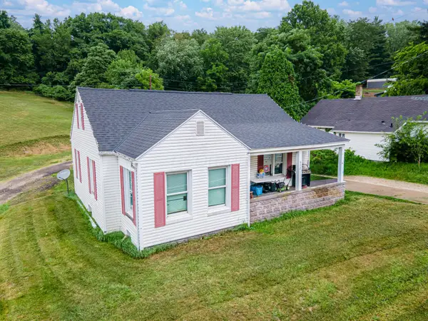 1822 Chestnut Street, Coshocton, OH 43812