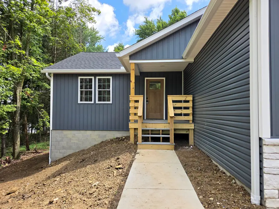 942 Country Club Drive, Howard, OH 43028 - #2