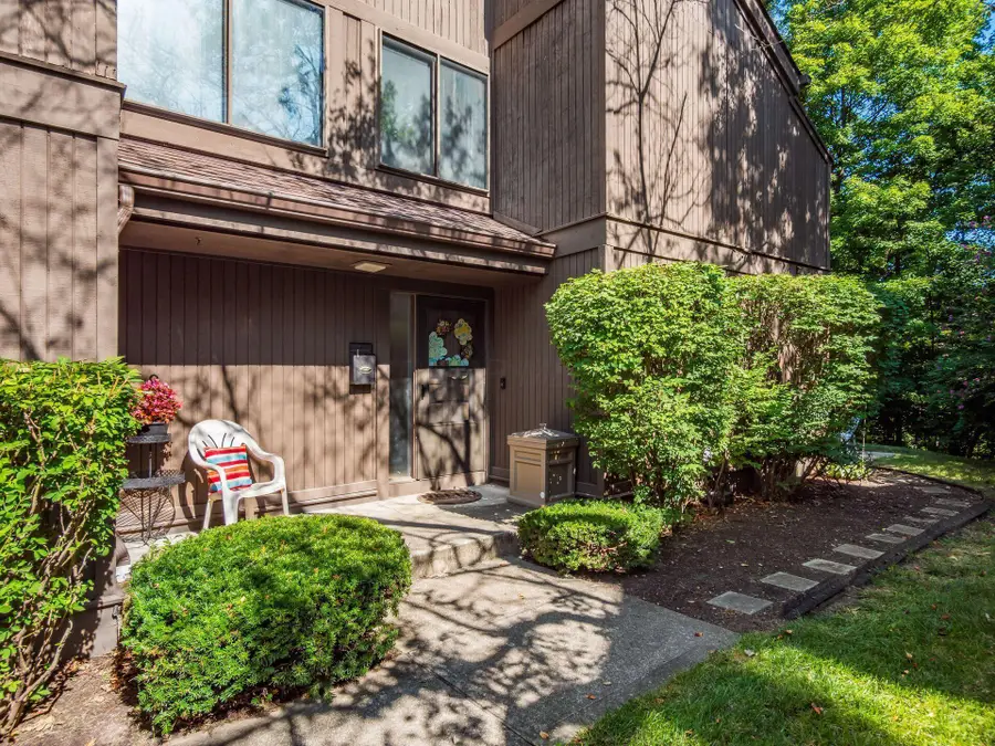 2134 Willowick Square, Columbus, OH 43229 - #2