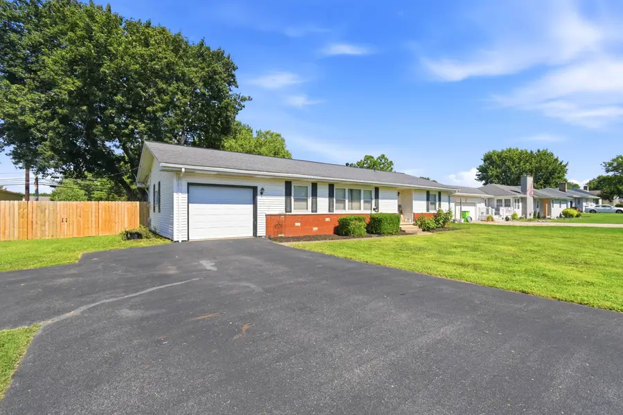 310 Walnut Creek Pike, Circleville, OH 43113 - #2