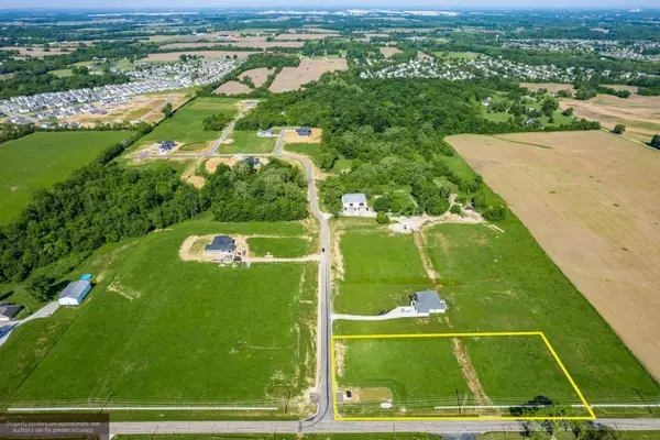 215 Jonathan Trail, Canal Winchester, OH 43110