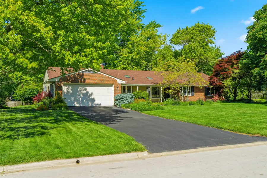 3795 Surrey Hill Place, Upper Arlington, OH 43220 - #2