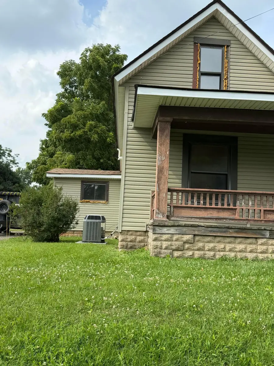 832 W 4th Street, Marysville, OH 43040 - #3
