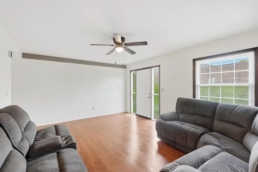 501 Clairbrook Avenue, Columbus, OH 43228 - #3