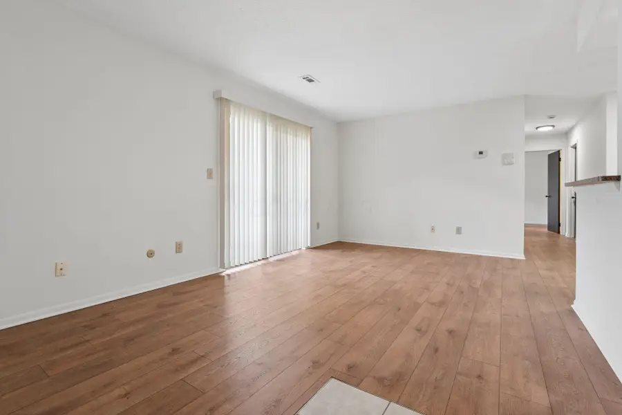 2279 Hedgerow, Columbus, OH 43220 - #3