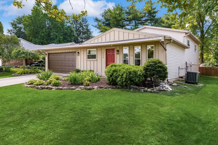 2039 Fincastle Court, Columbus, OH 43235 - #2