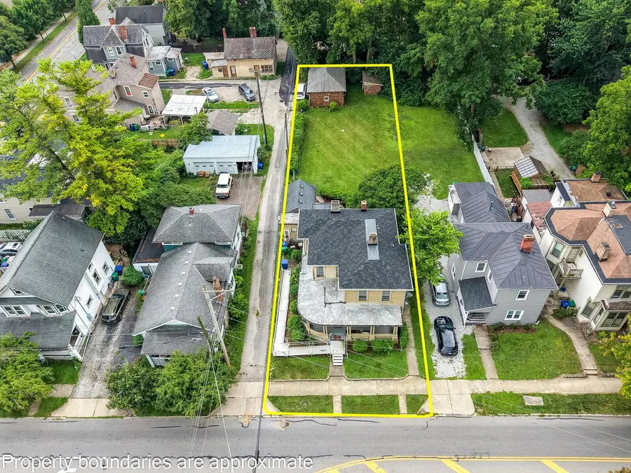 143 W Central Avenue, Delaware, OH 43015 - #2