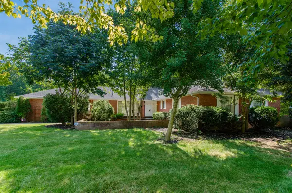 4260 Oxford Drive, Upper Arlington, OH 43220