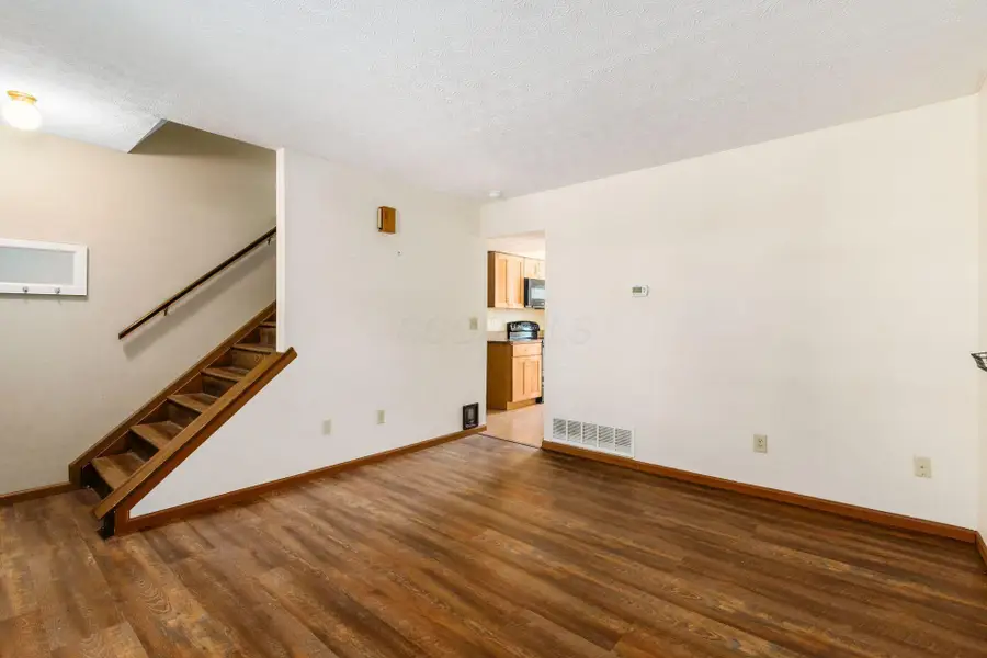 635 Mawyer Drive, Worthington, OH 43085 - #3