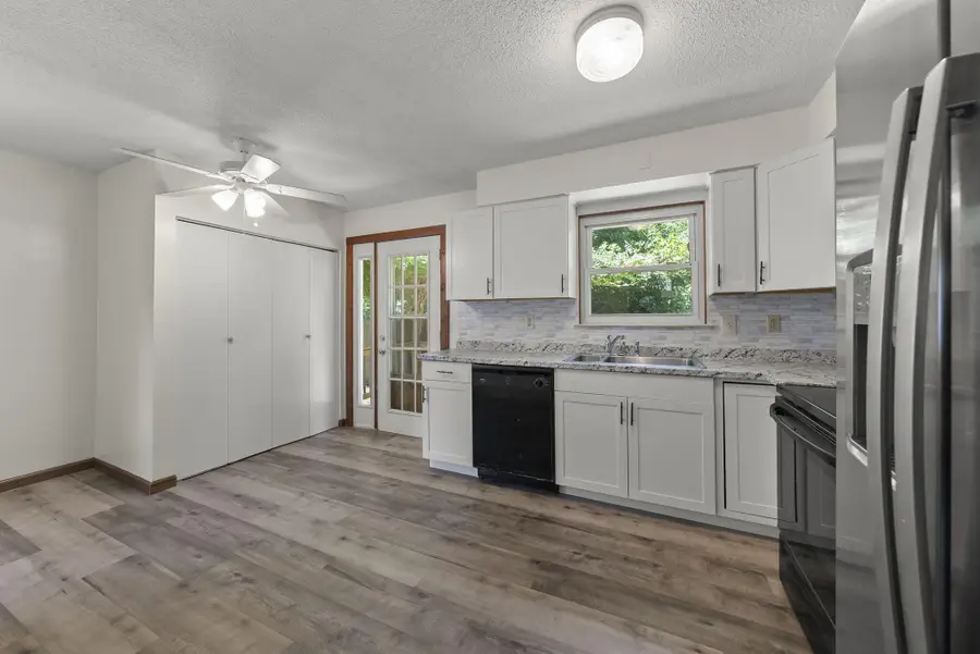 5390 Mountville Avenue, Columbus, OH 43232 - #2