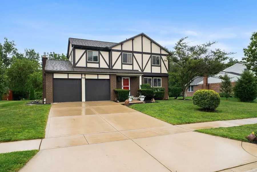 2256 Presley Drive, Grove City, OH 43123 - #3