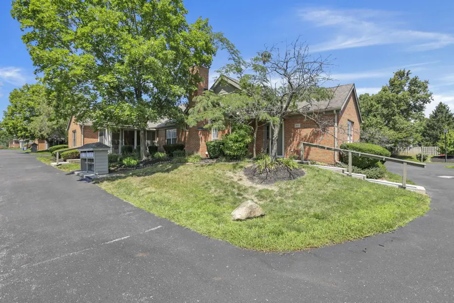 2402 Huntmaster Lane, Grove City, OH 43123 - #2