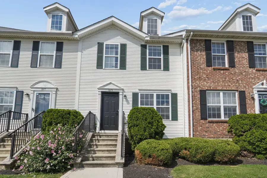 1079 Shady Lake Drive, Columbus, OH 43228 - #2