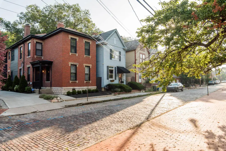 384 E Beck Street, Columbus, OH 43206 - #2