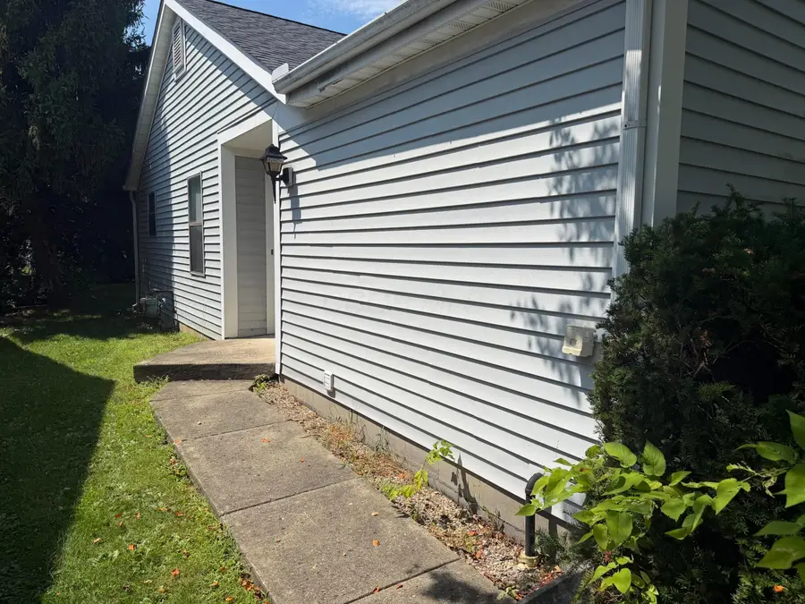 2293 Deerfield Drive, Grove City, OH 43123 - #3