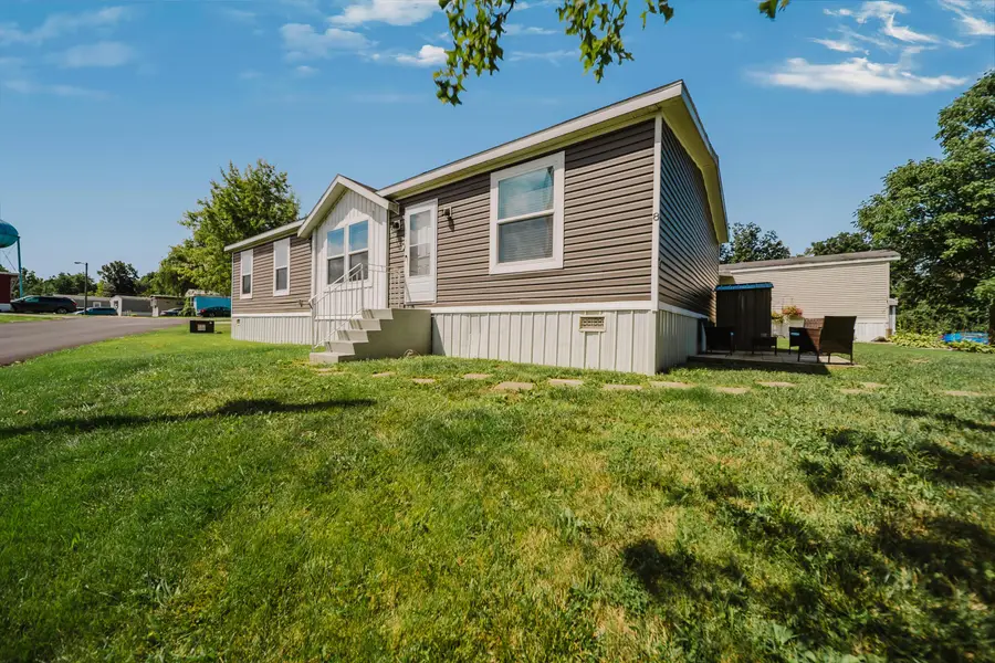 5965 Harrisburg Georgesville Road, Grove City, OH 43123 - #2