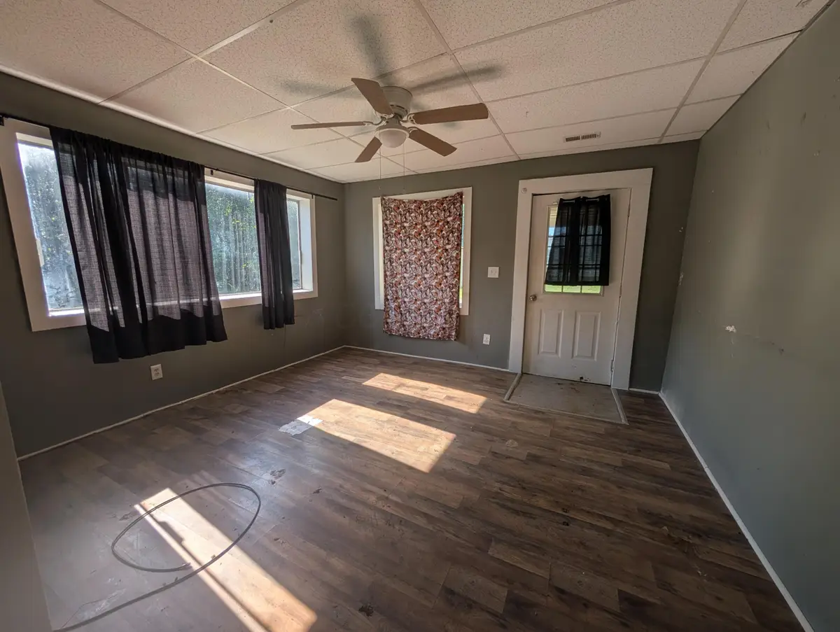 10114 Chestnut Street Se, Corning, OH 43730 - #1