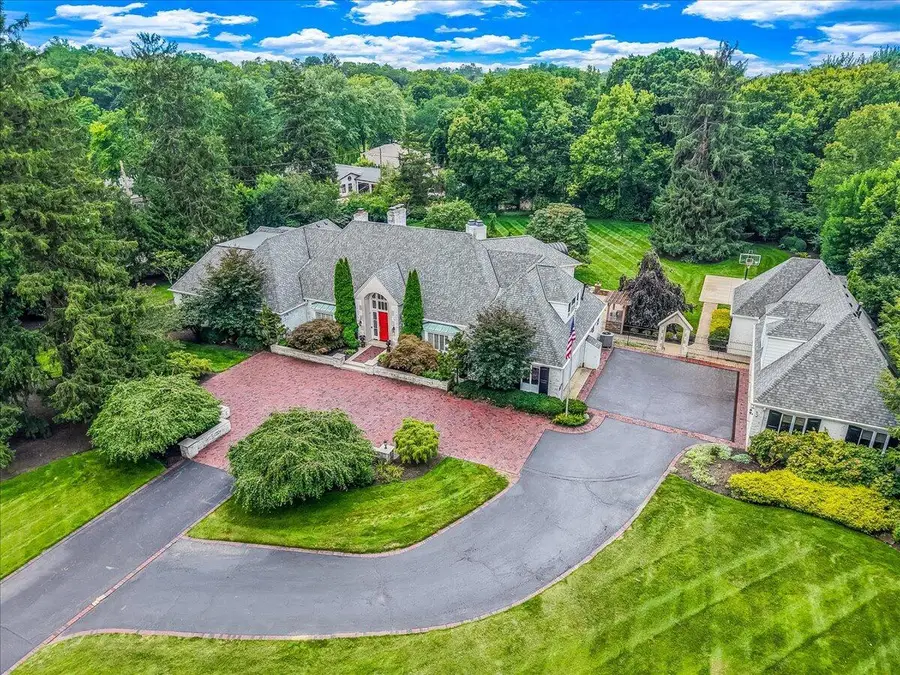 2777 Mccoy Road, Upper Arlington, OH 43220 - #2