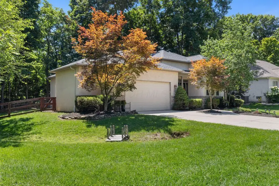 39 W Hiawatha Drive, Powell, OH 43065 - #3
