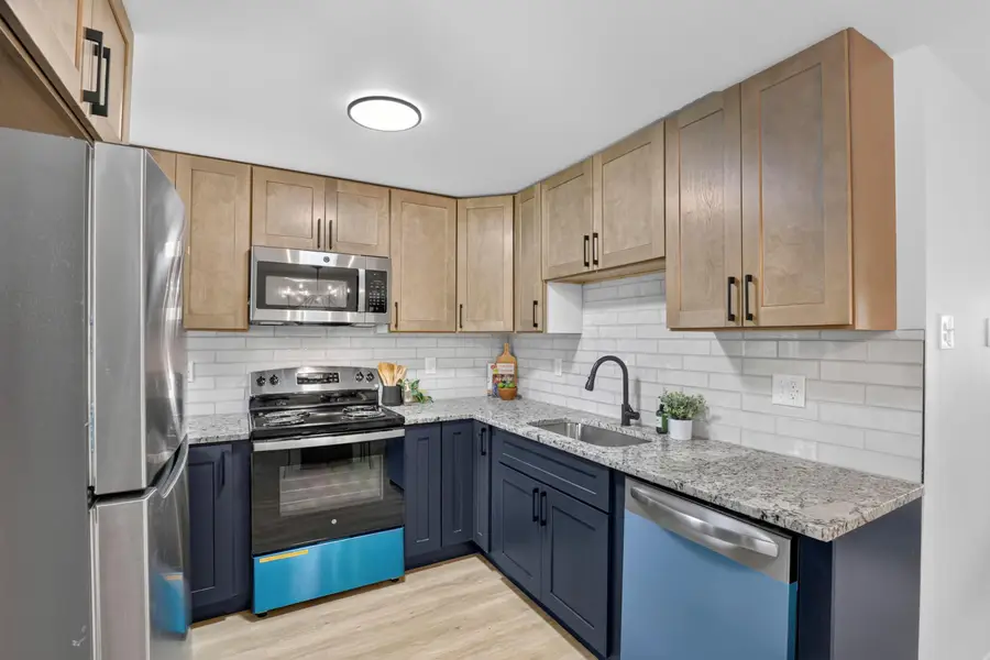 930 W Stephen Drive W, Columbus, OH 43204 - #2