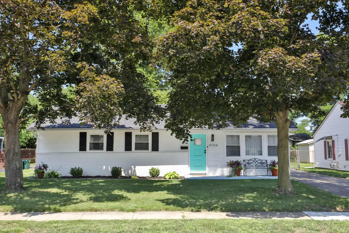 4704 Hillcrest Street N, Hilliard, OH 43026 - #1