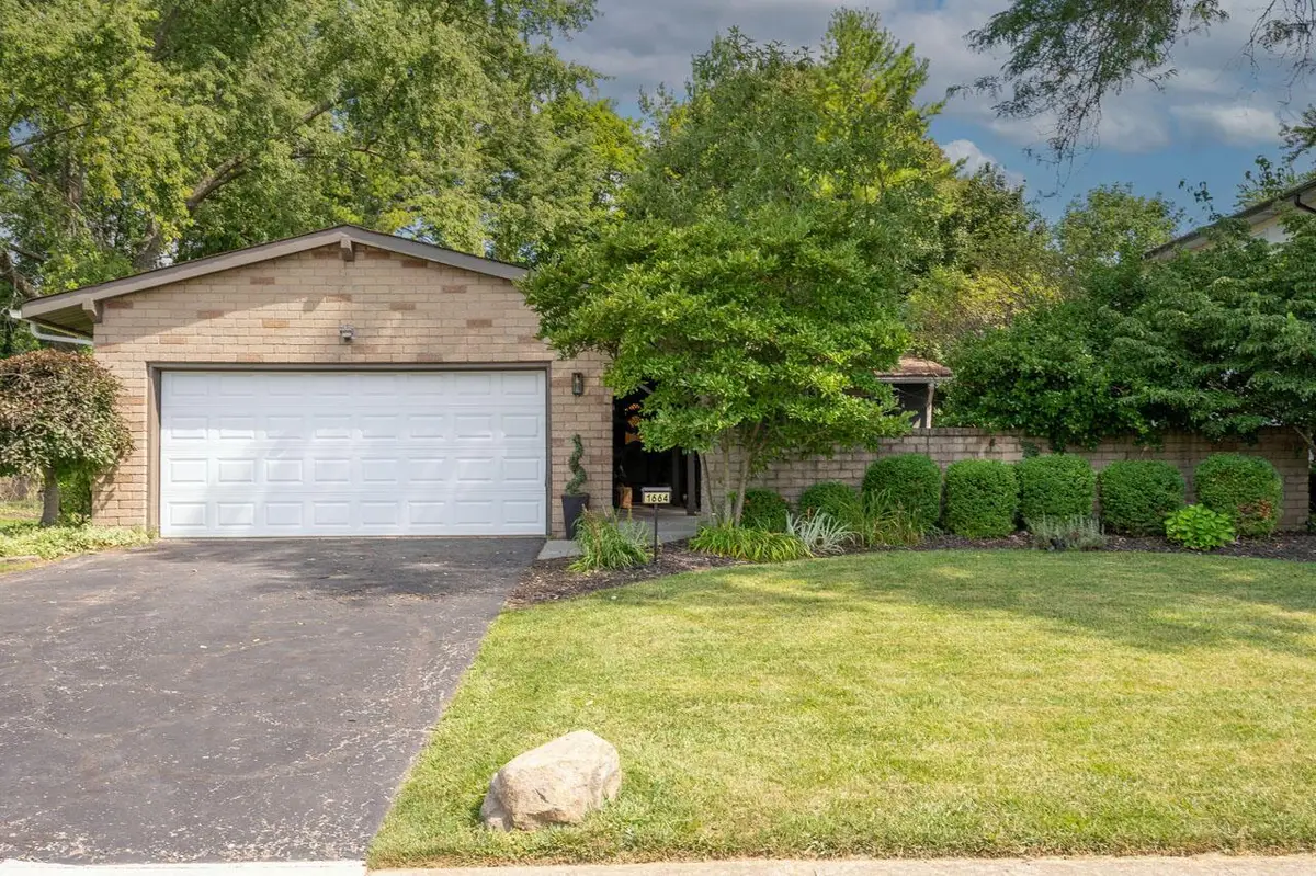 1664 Staffordshire Road, Columbus, OH 43229 - #1