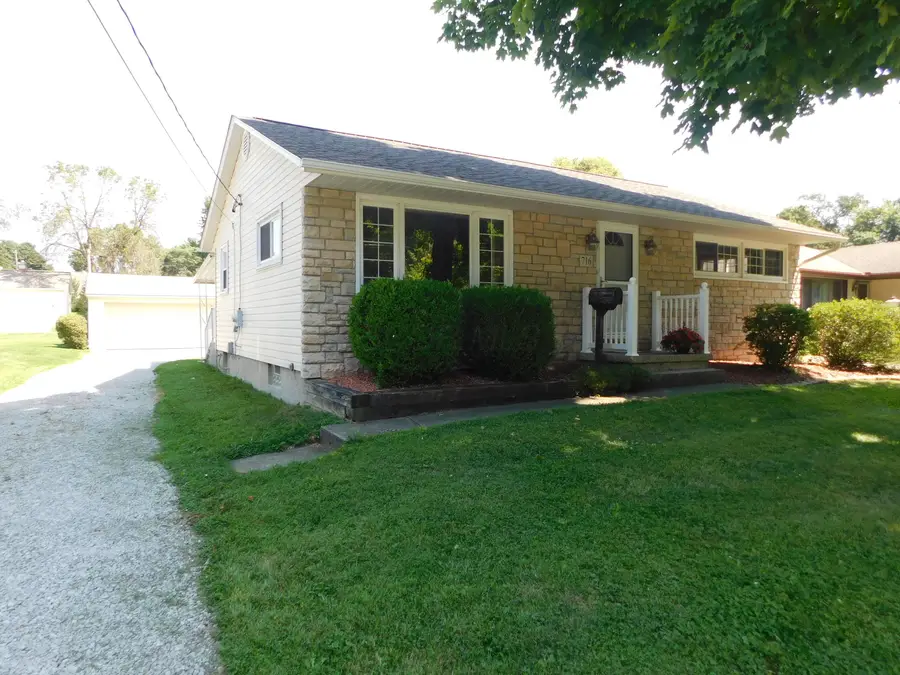 716 Elm Street, Groveport, OH 43125 - #3