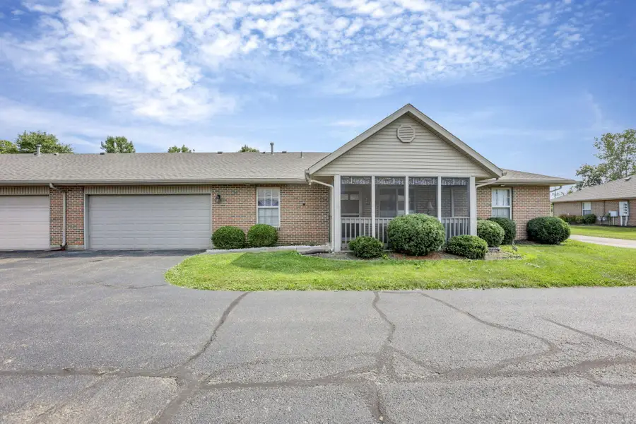 102 Foster Drive, Thornville, OH 43076 - #2