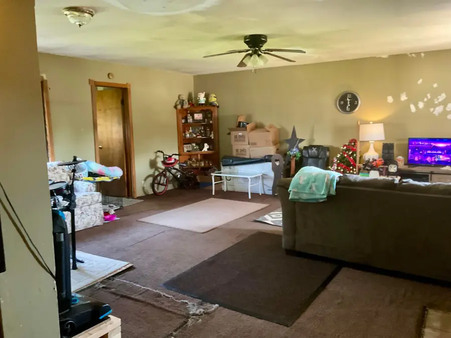 118 W Jefferson Street, New Lexington, OH 43764 - #3