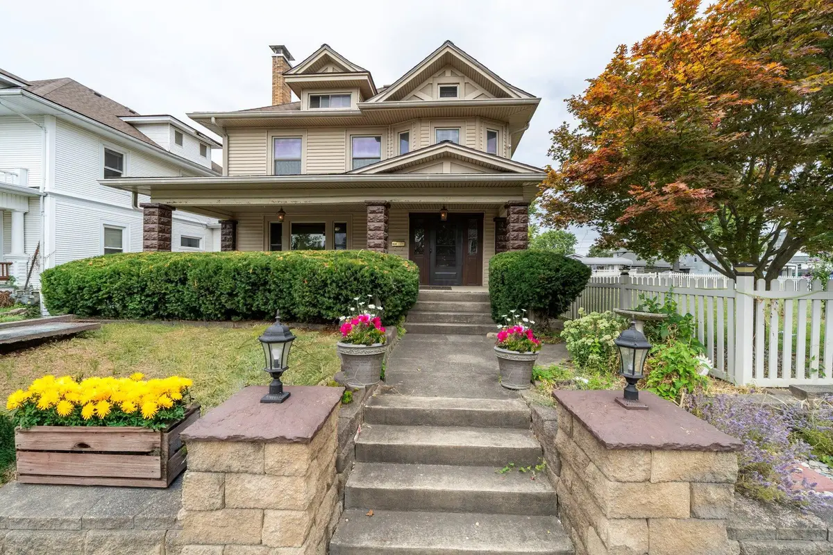 614 Columbus Avenue, Washington Court House, OH 43160 - #1