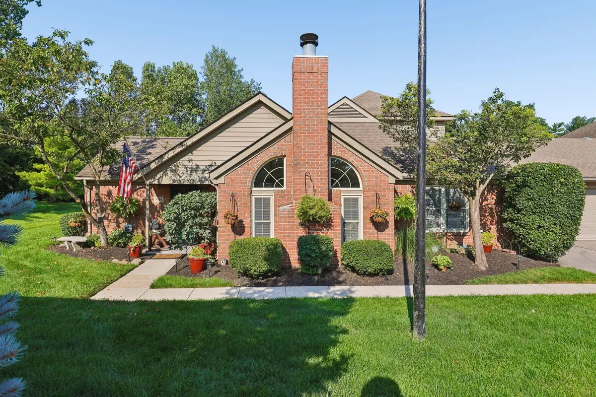 884 Village Brook Way, Columbus, OH 43235 - #1