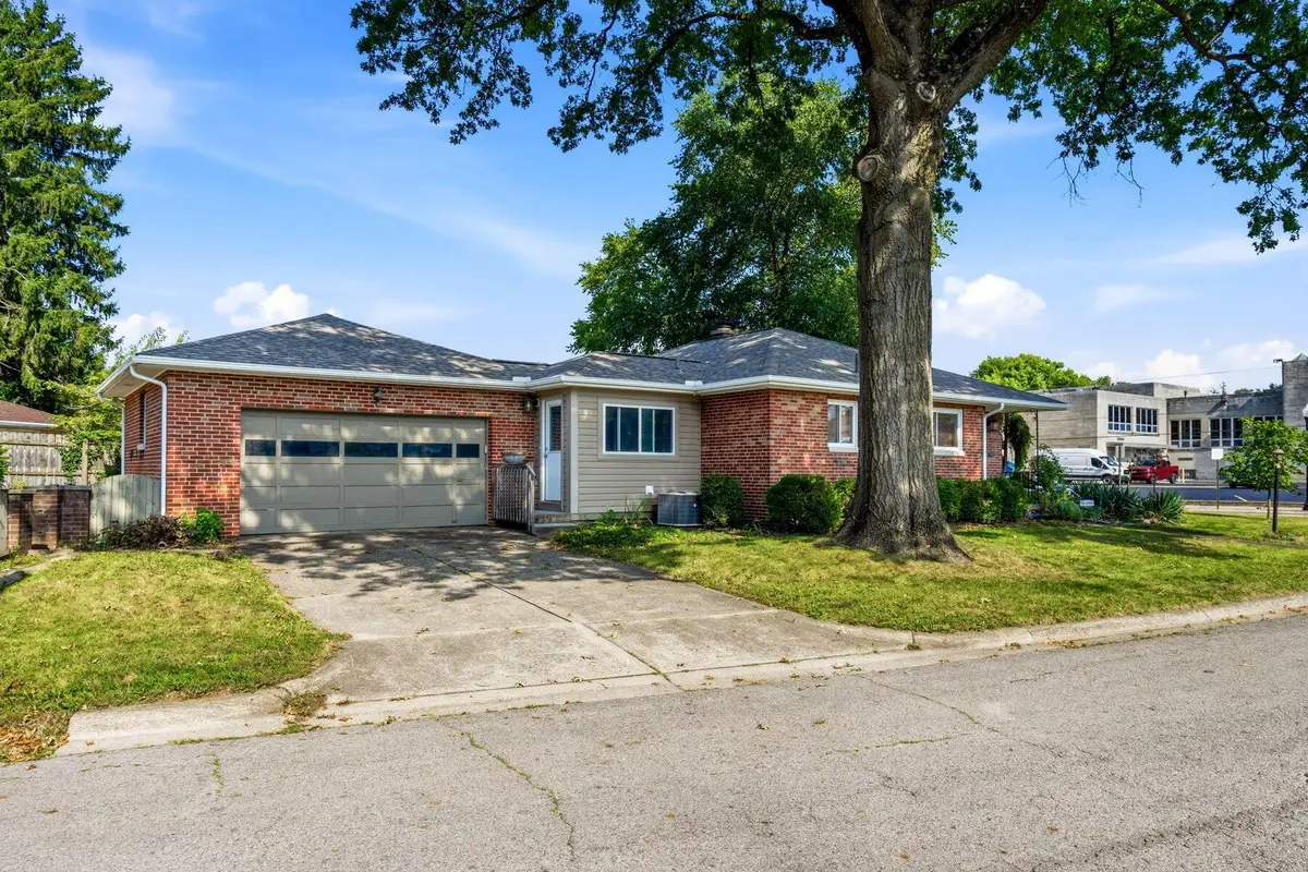 2827 Dover Road, Columbus, OH 43209 - #1