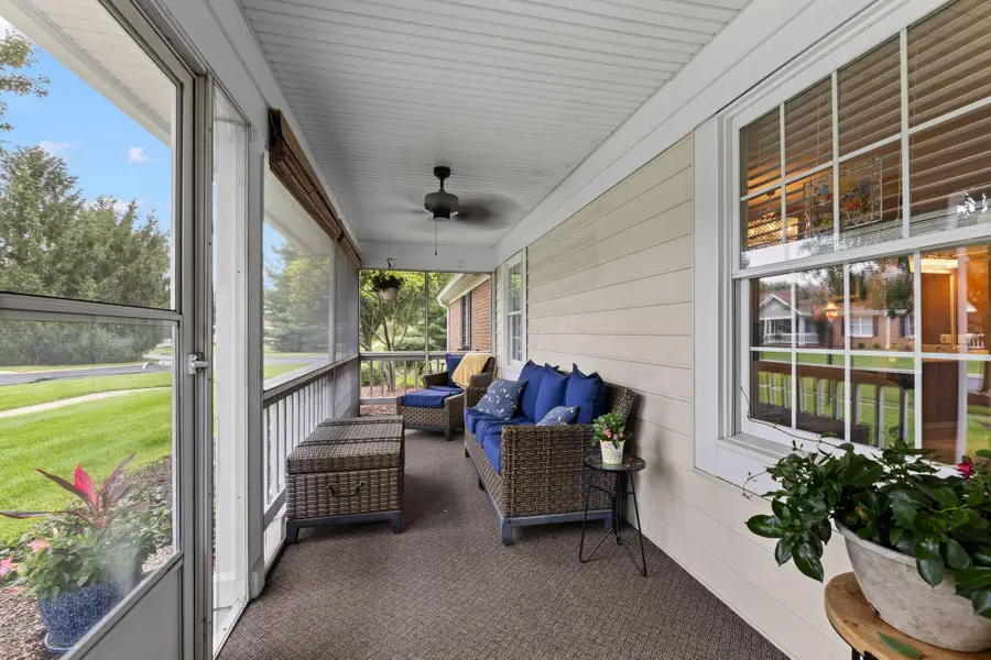 6678 Henschen Circle, Westerville, OH 43082 - #2