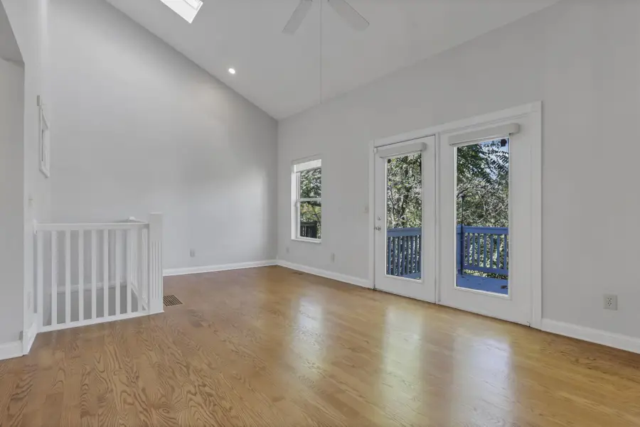 592 Bradley Street, Columbus, OH 43201 - #2