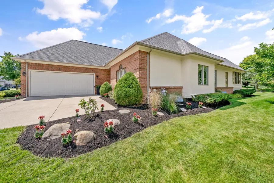 920 Linworth Village Drive, Columbus, OH 43235 - #3