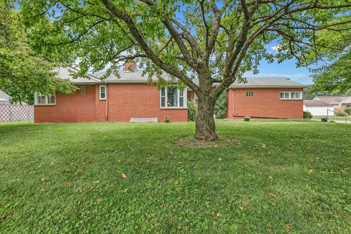 1804 N Columbus Street, Lancaster, OH 43130 - #1