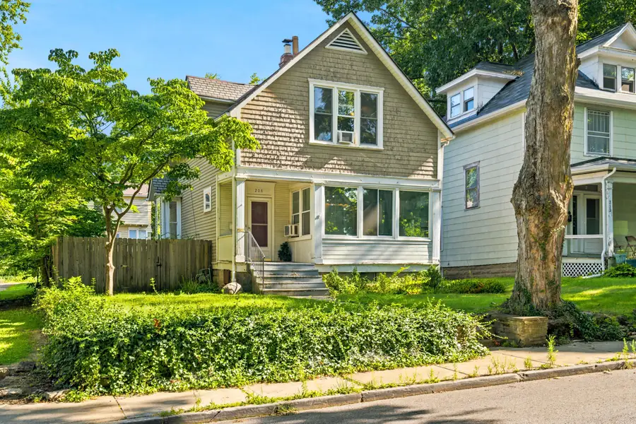 208 E Northwood Avenue, Columbus, OH 43201 - #2