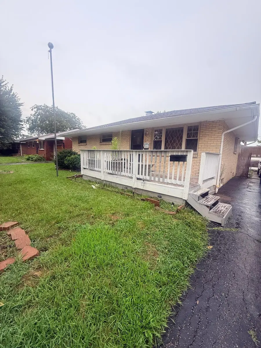 1172 Elaine Road, Columbus, OH 43227 - #3