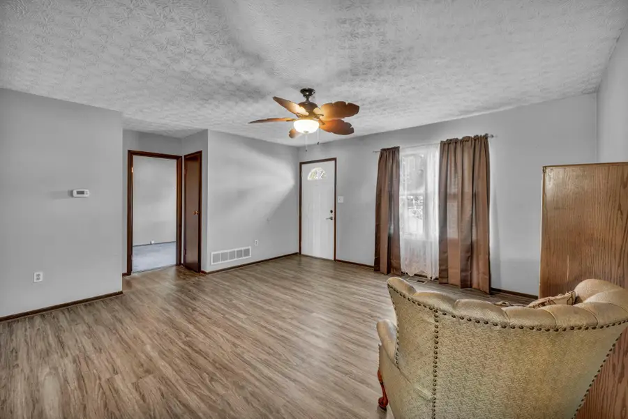 2042 Westbranch Road, Grove City, OH 43123 - #2