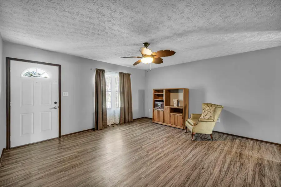 2042 Westbranch Road, Grove City, OH 43123 - #3