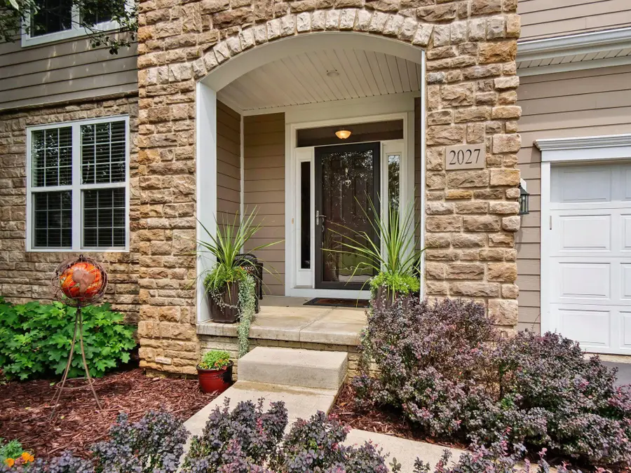 2027 Tulip Way, Lewis Center, OH 43035 - #3