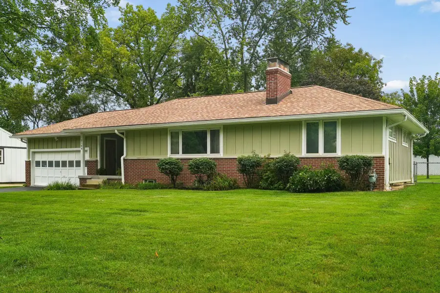 2106 Springhill Drive, Columbus, OH 43221 - #3