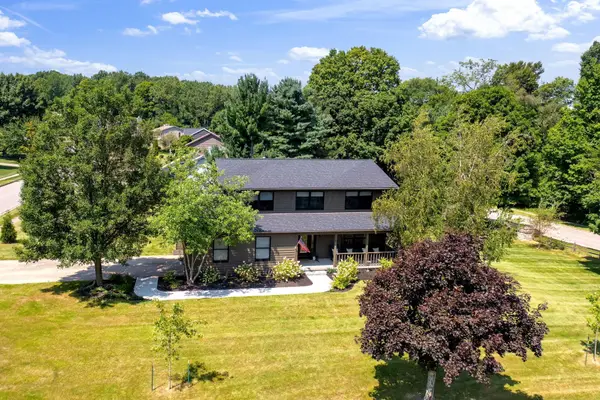 10 Woodside Boulevard, Lexington, OH 44904