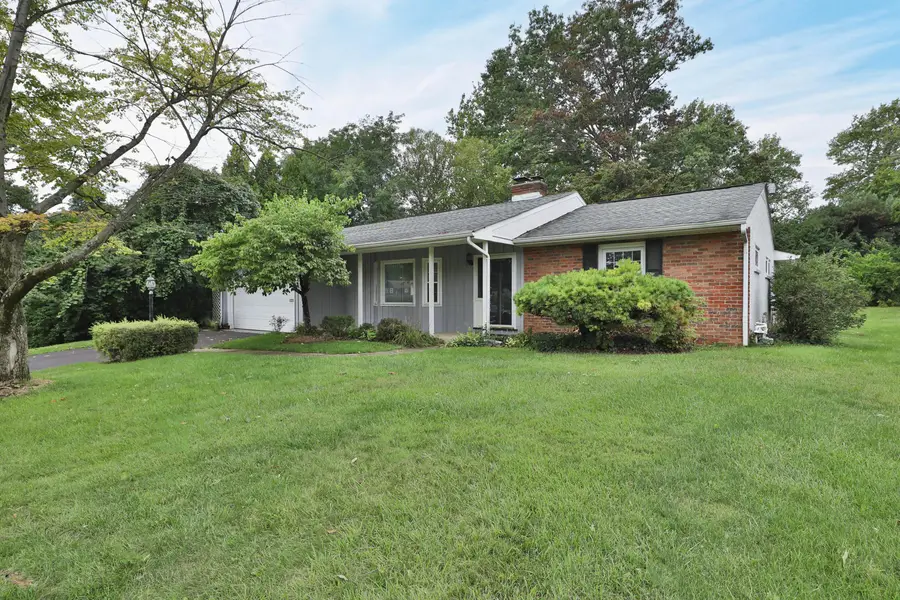 4249 Rowanne Road, Columbus, OH 43214 - #2
